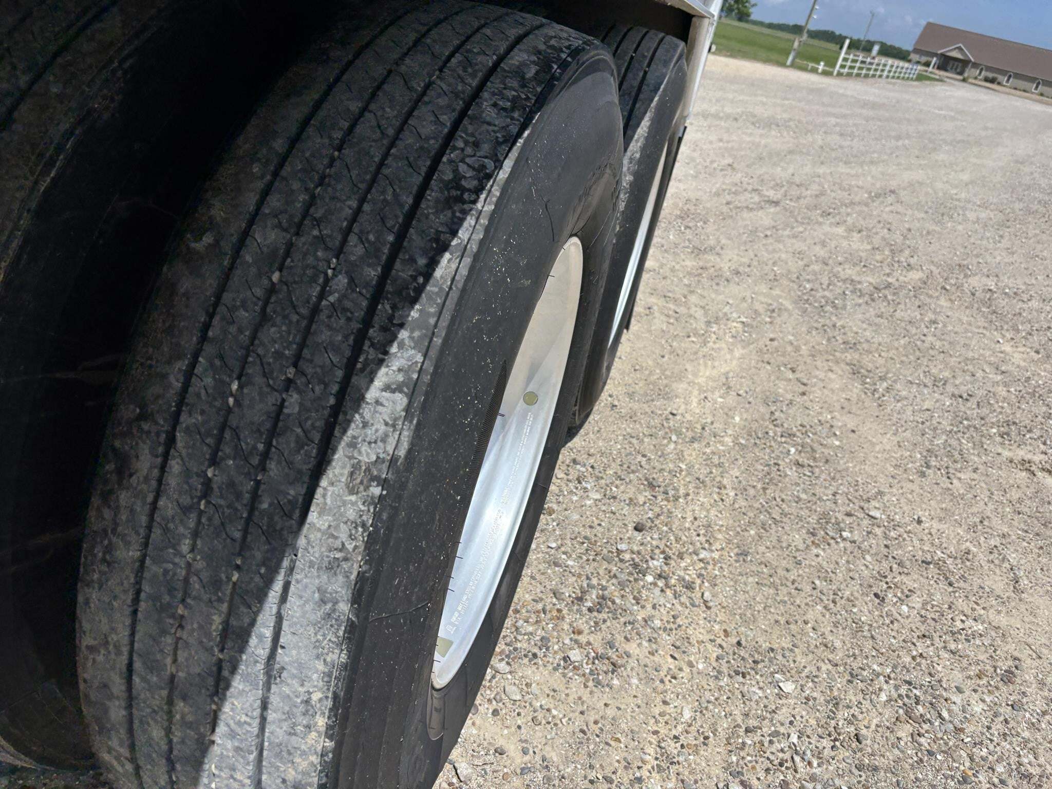 2019 Wilson DWH-650 Grain Trailer