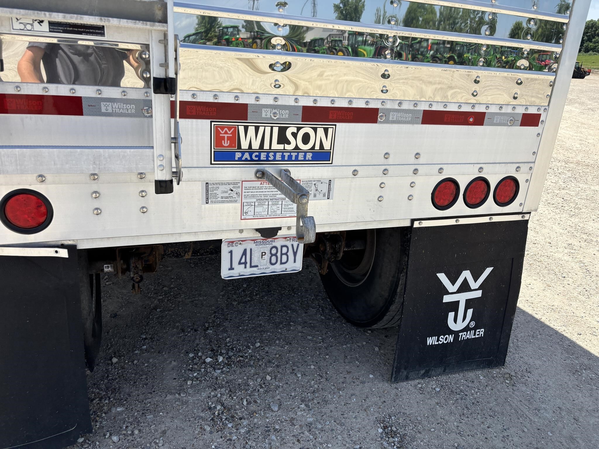 2019 Wilson DWH-650 Grain Trailer