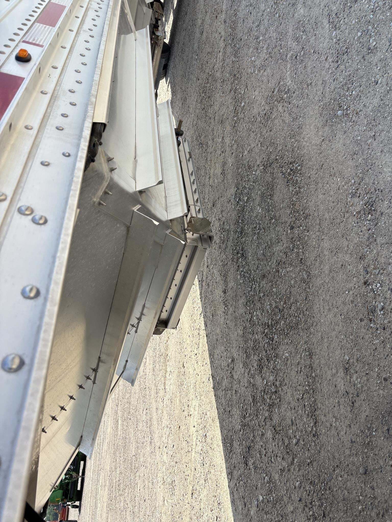 2019 Wilson DWH-650 Grain Trailer
