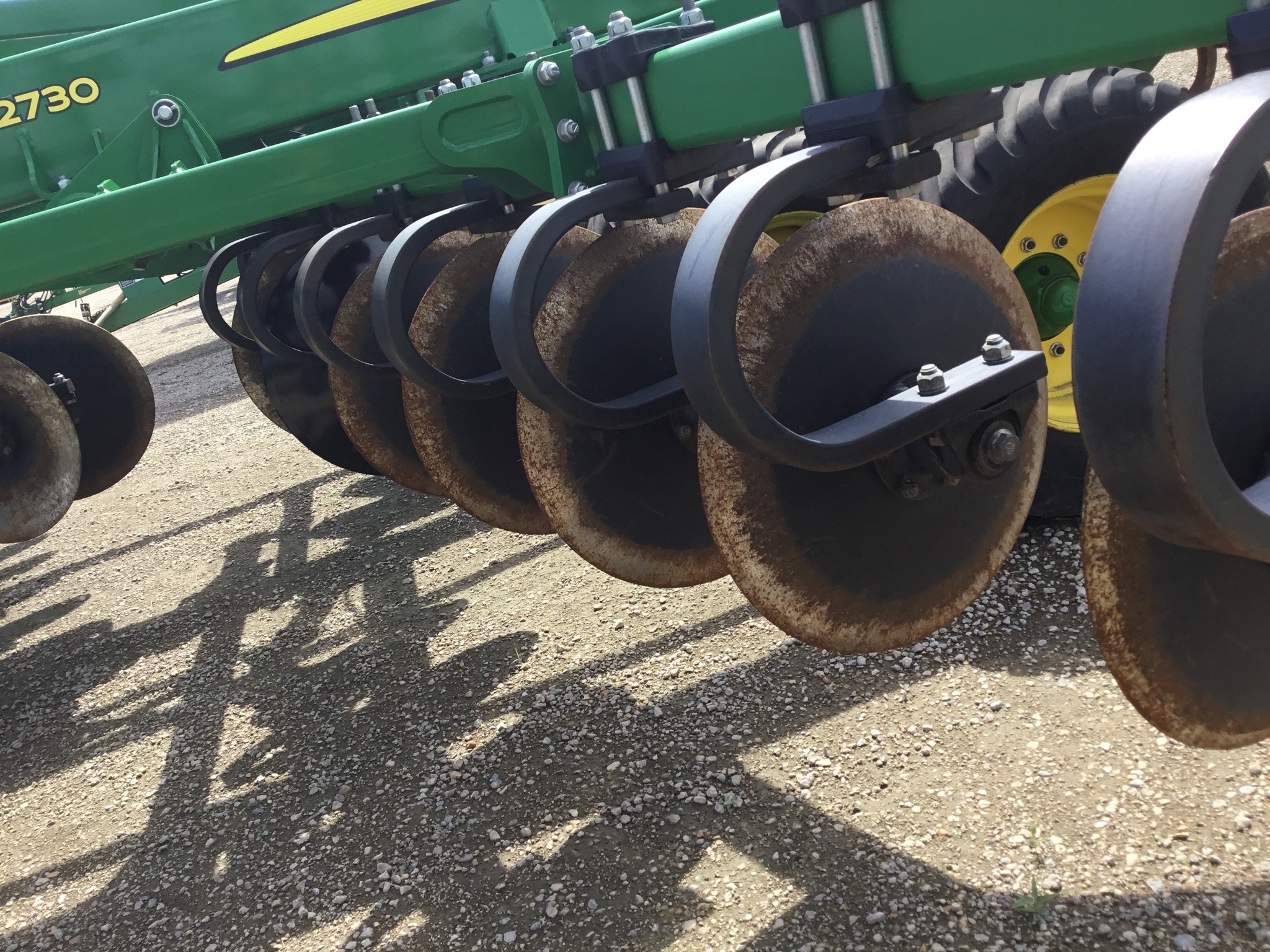 2023 John Deere 2730 Disk Chisel