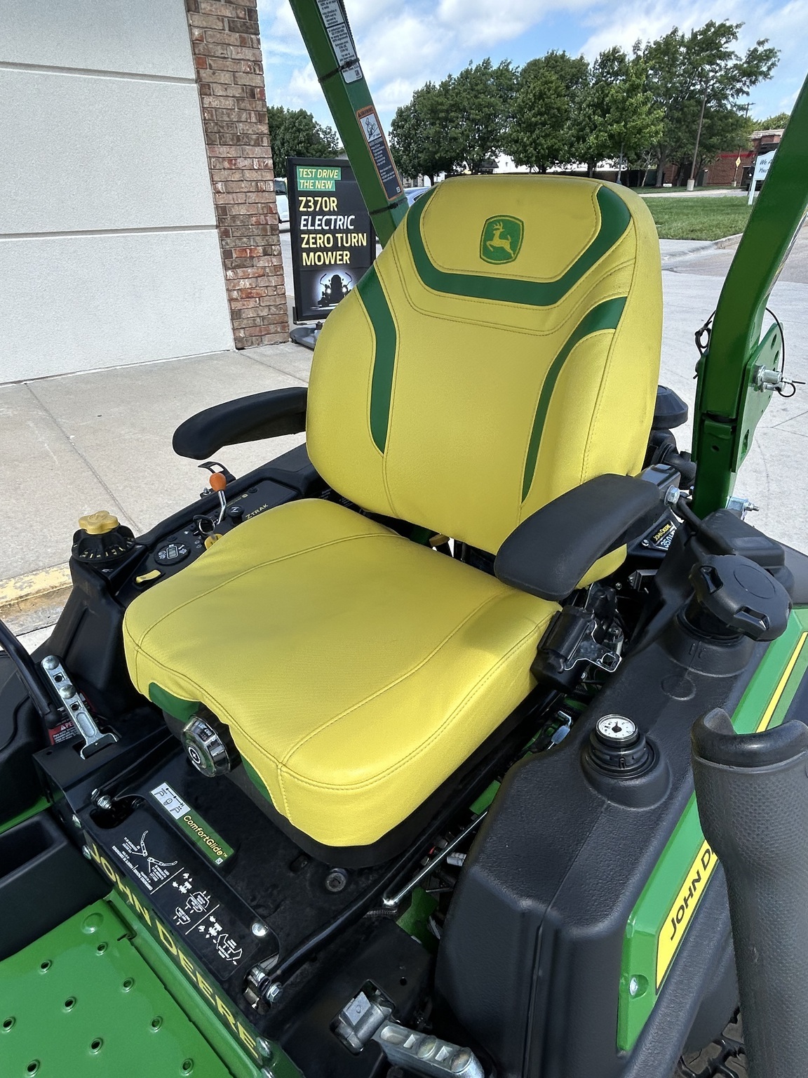 2026 John Deere Z970R Lawn Mower