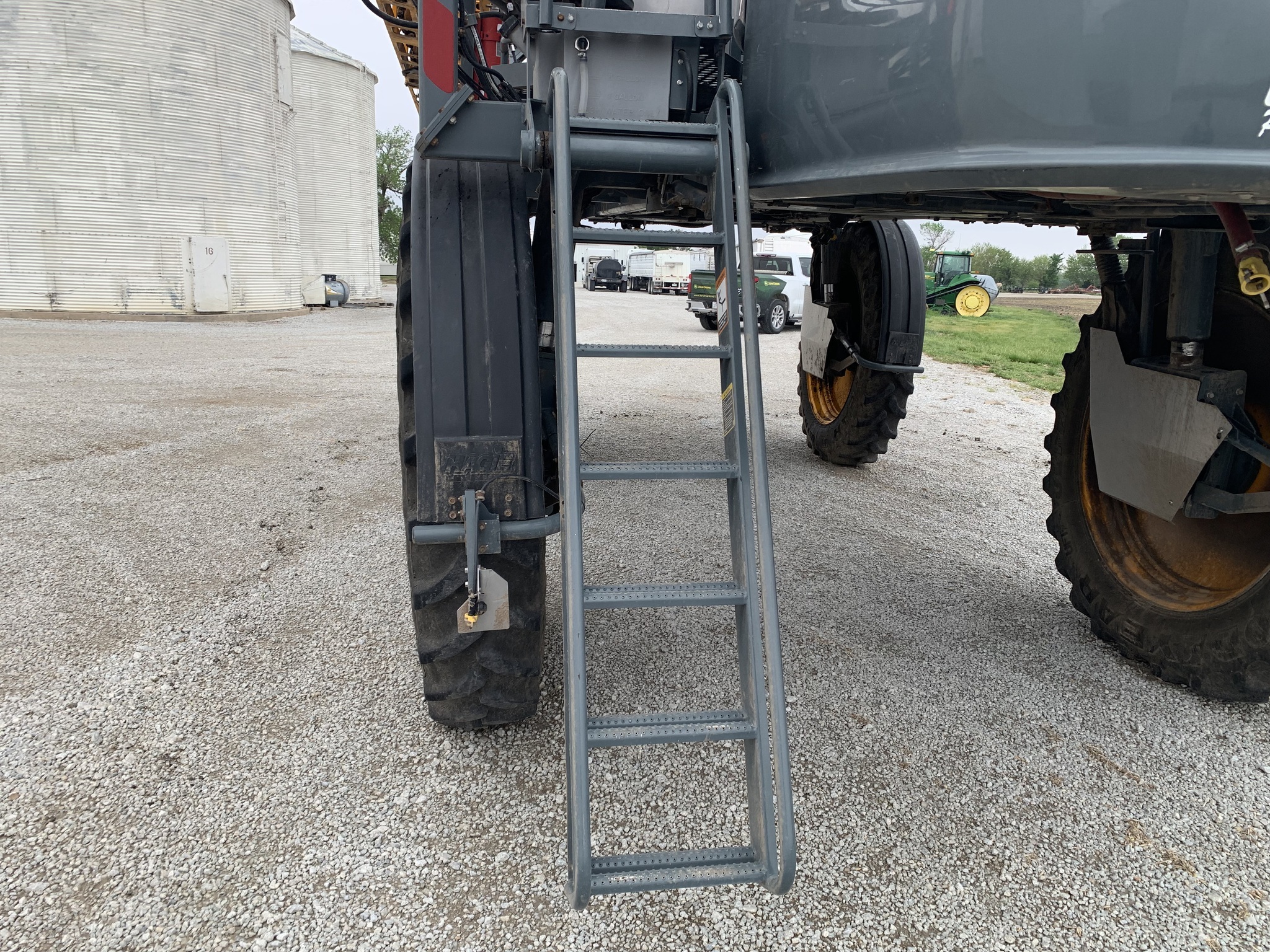 2019 Hagie STS16 Self-Propelled Sprayer
