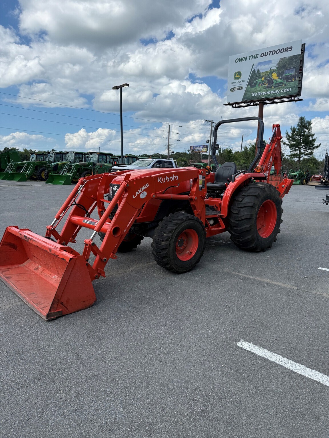 2024 Kubota MX5400 Tractor
