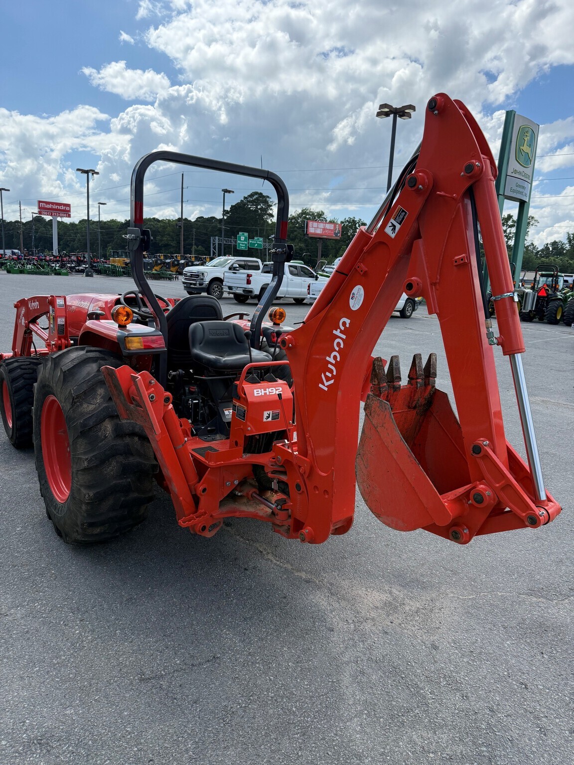 2024 Kubota MX5400 Tractor
