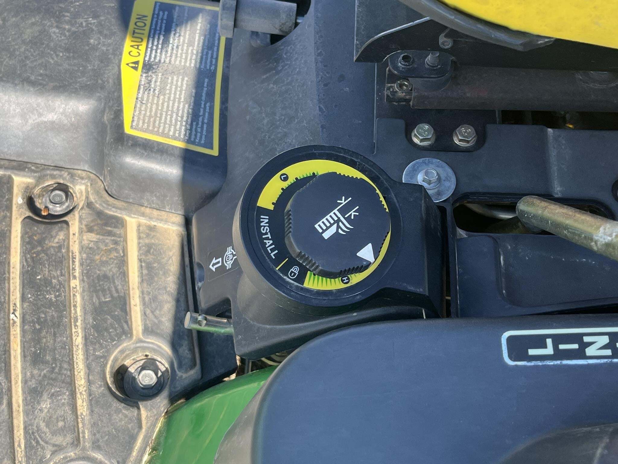 2013 John Deere 1025R Tractor