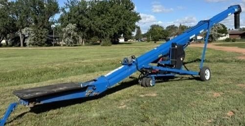 2020 Brandt 1547LP+ Augers and Conveyor