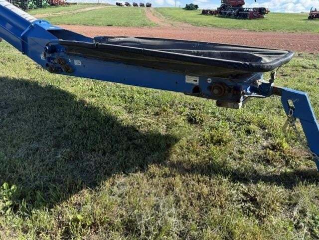 2020 Brandt 1547LP+ Augers and Conveyor
