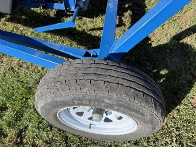 2020 Brandt 1547LP+ Augers and Conveyor