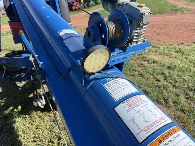 2020 Brandt 1547LP+ Augers and Conveyor
