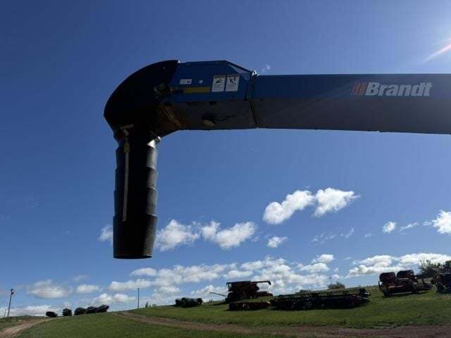 2020 Brandt 1547LP+ Augers and Conveyor