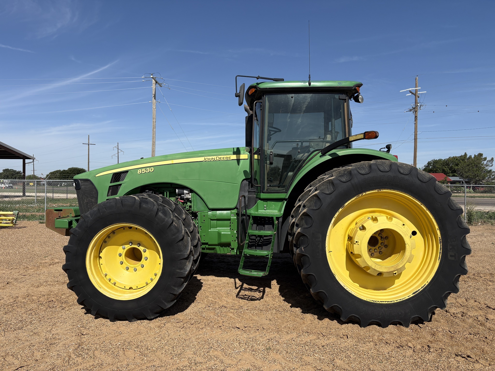 2006 John Deere 8530 Tractor