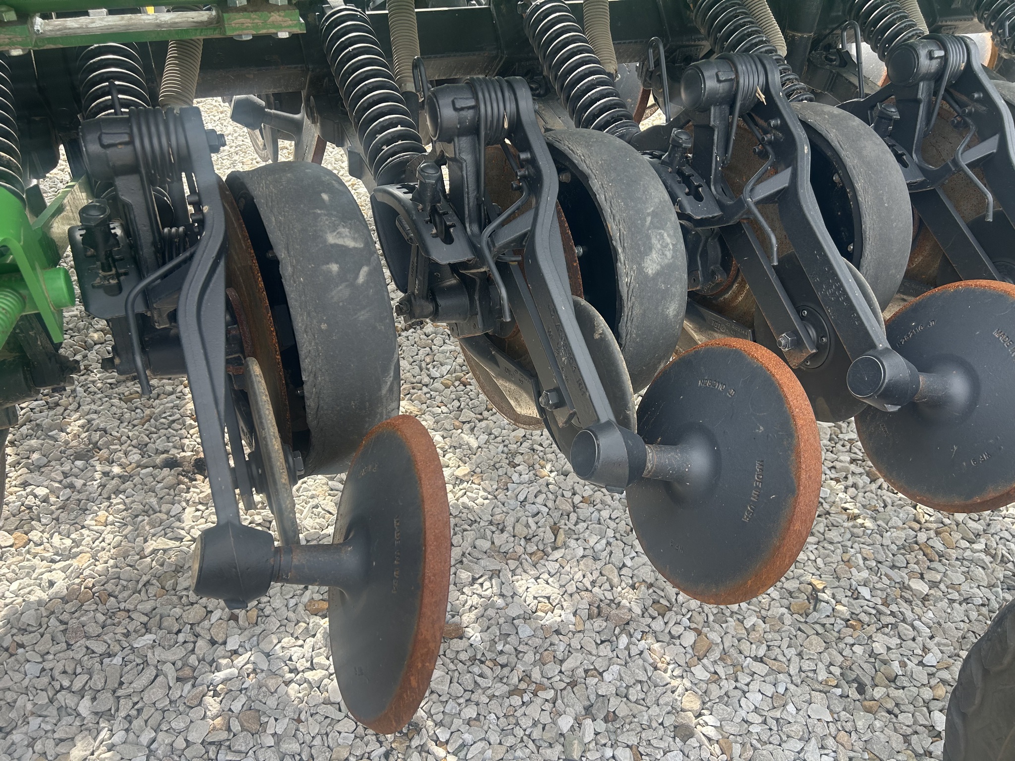  John Deere 1590 Drill