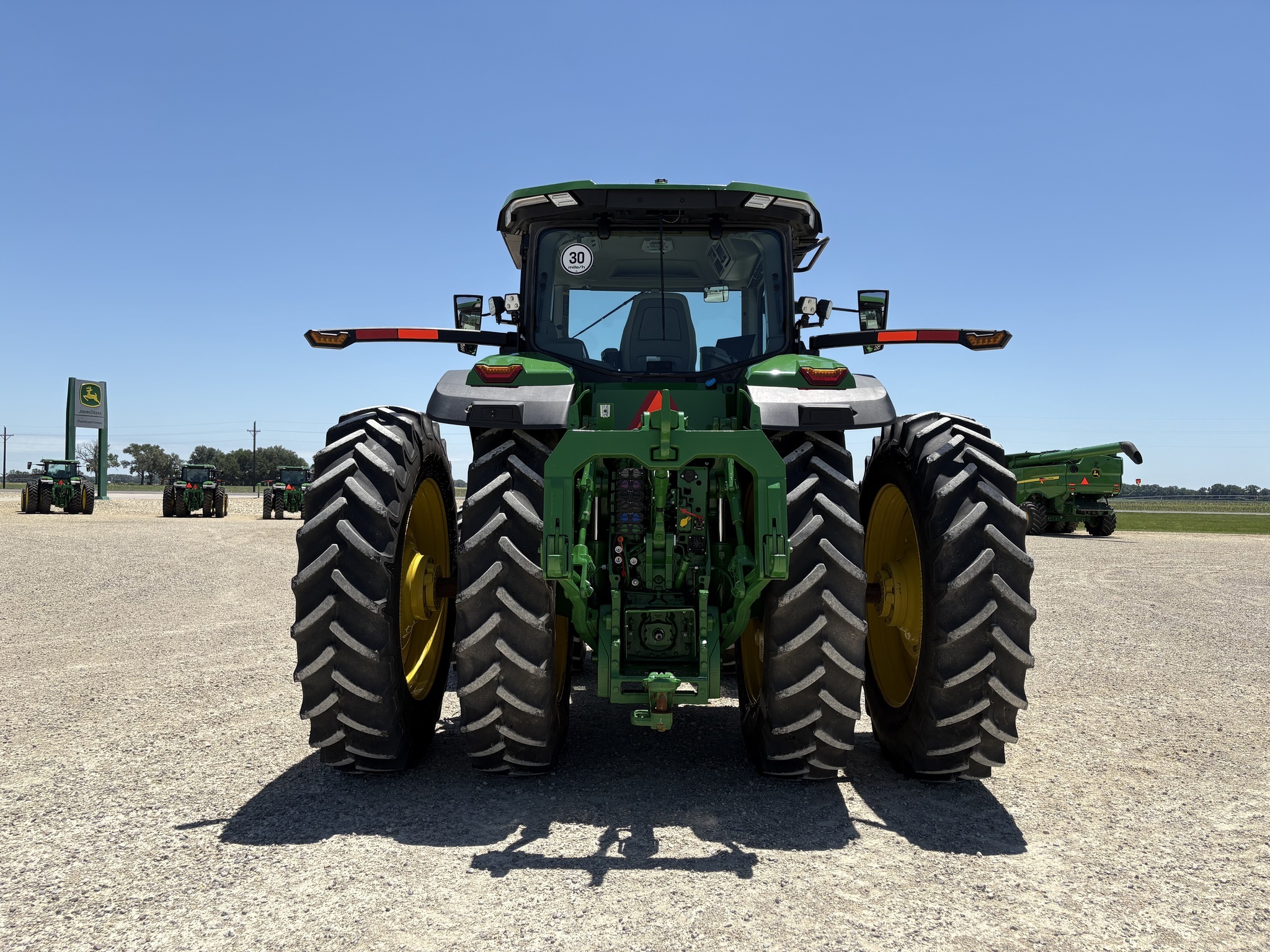 2025 John Deere 8R 370 Tractor