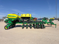 2015 John Deere 1775NT Planter
