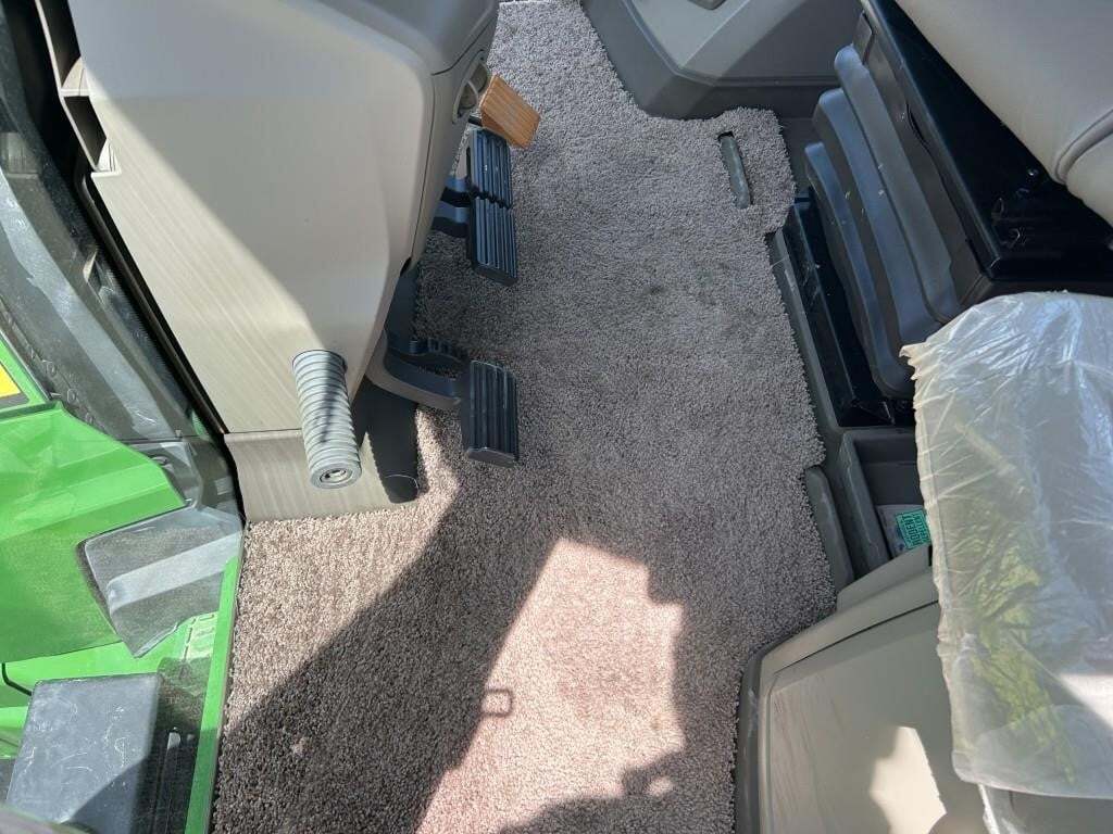 2020 John Deere 8RX 370 Tractor