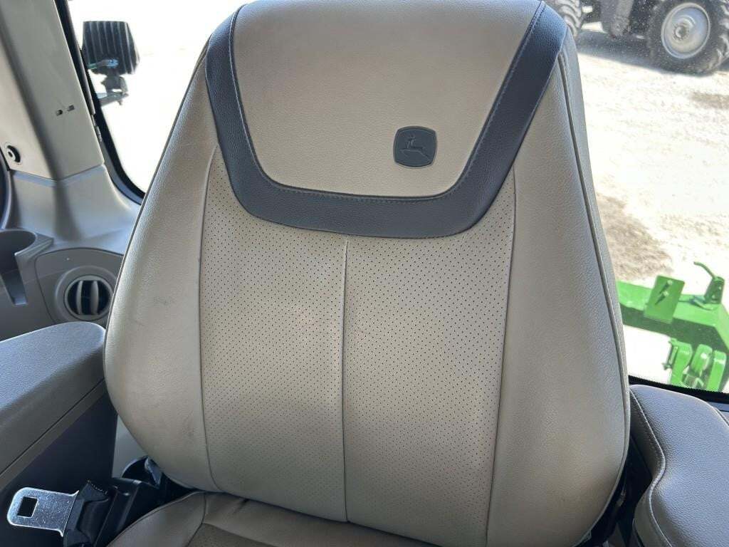 2020 John Deere 8RX 370 Tractor