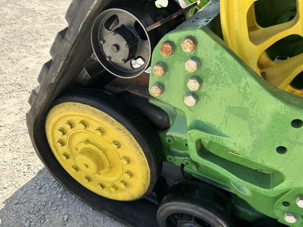 2020 John Deere 8RX 370 Tractor