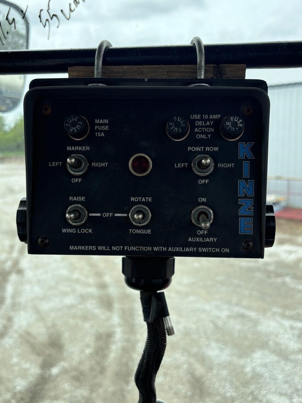 2013 Kinze 3600 ASD Planter