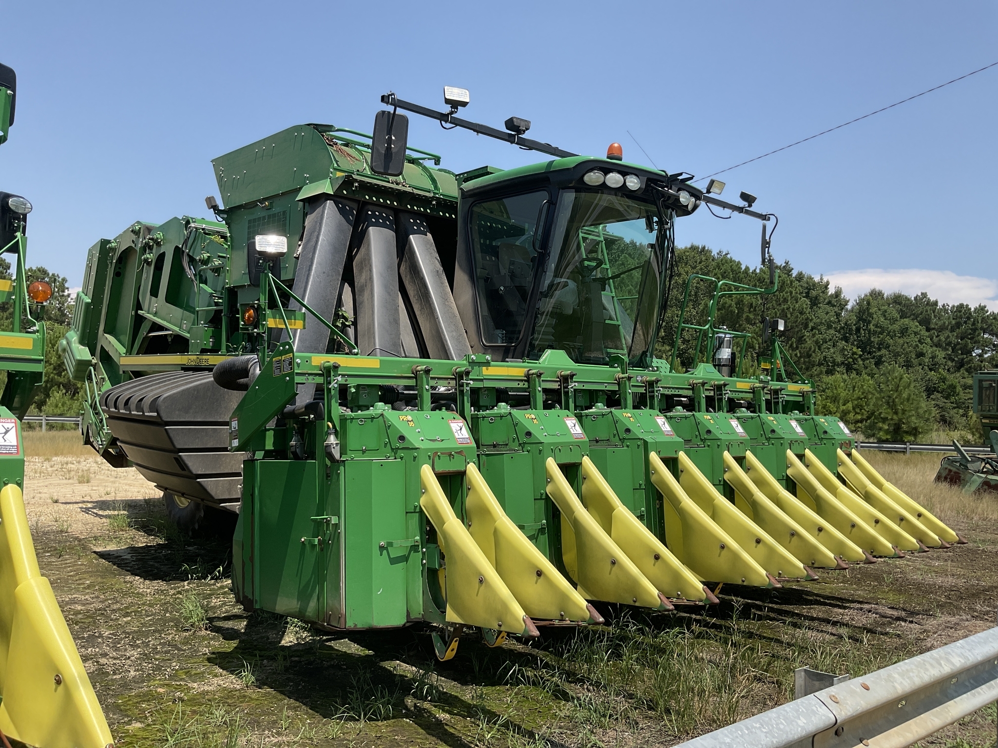 2016 John Deere CP690 Cotton Equipment