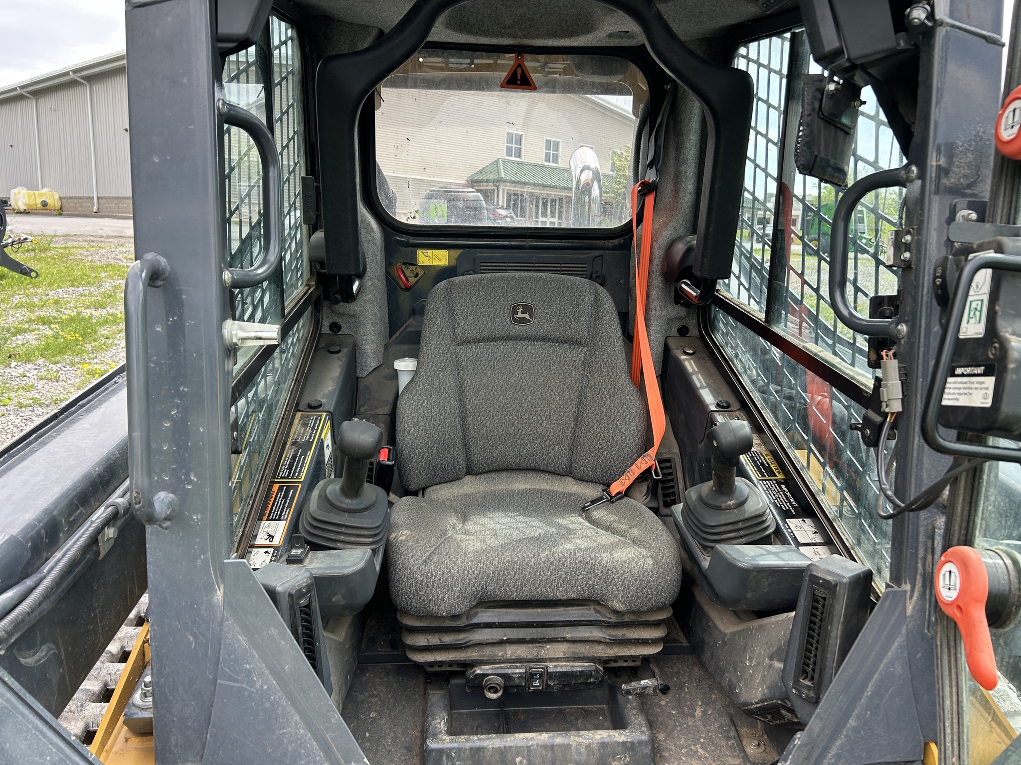 2023 Deere 325G Skid Steer
