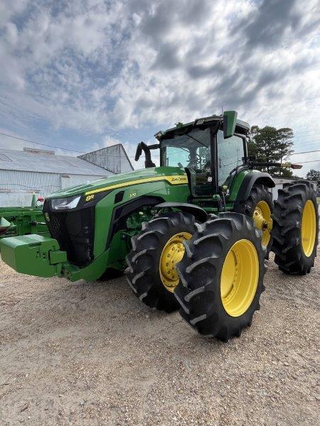 2022 John Deere 8R 370 Tractor