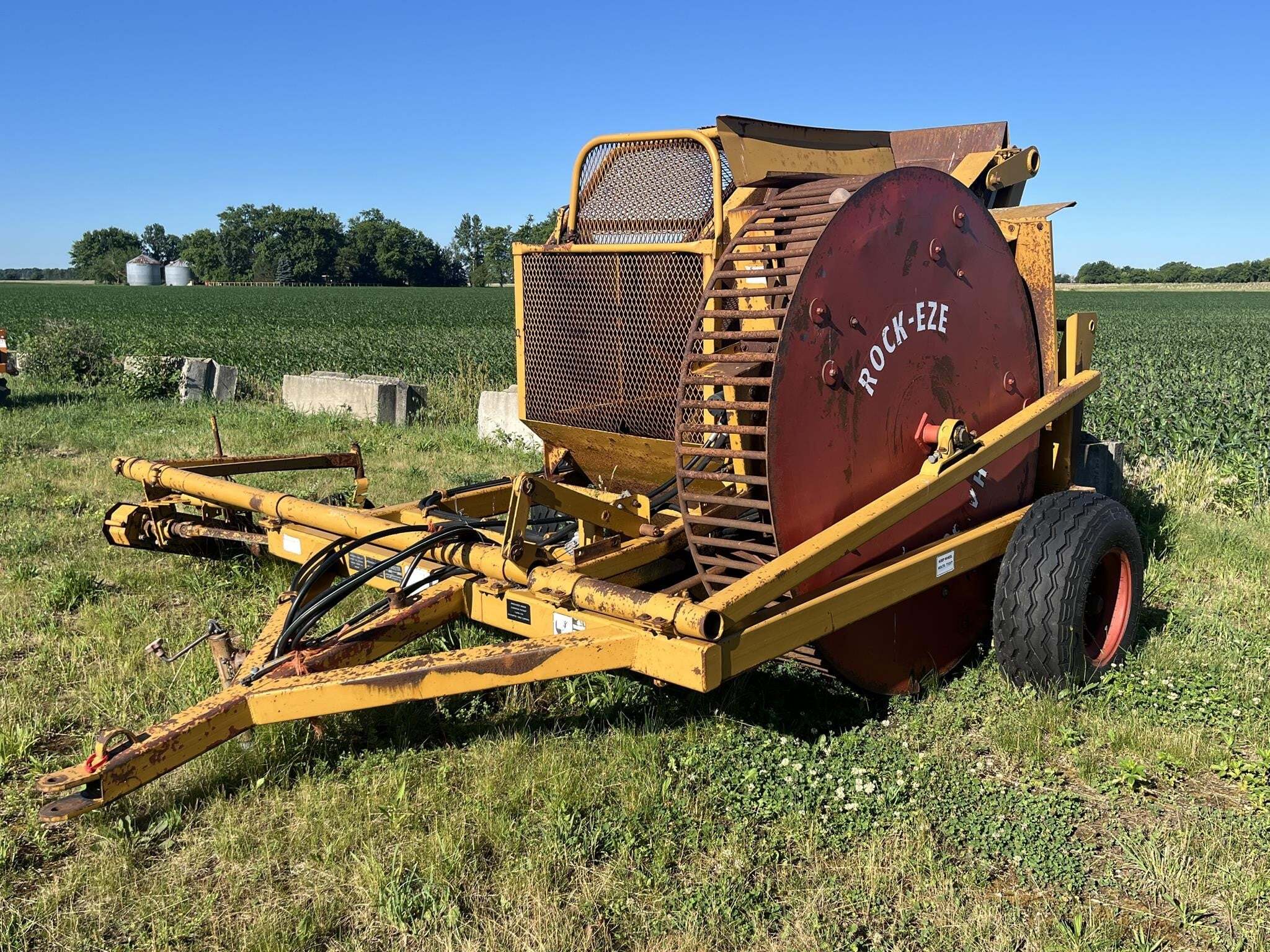  Haybuster H106 Rock Picker
