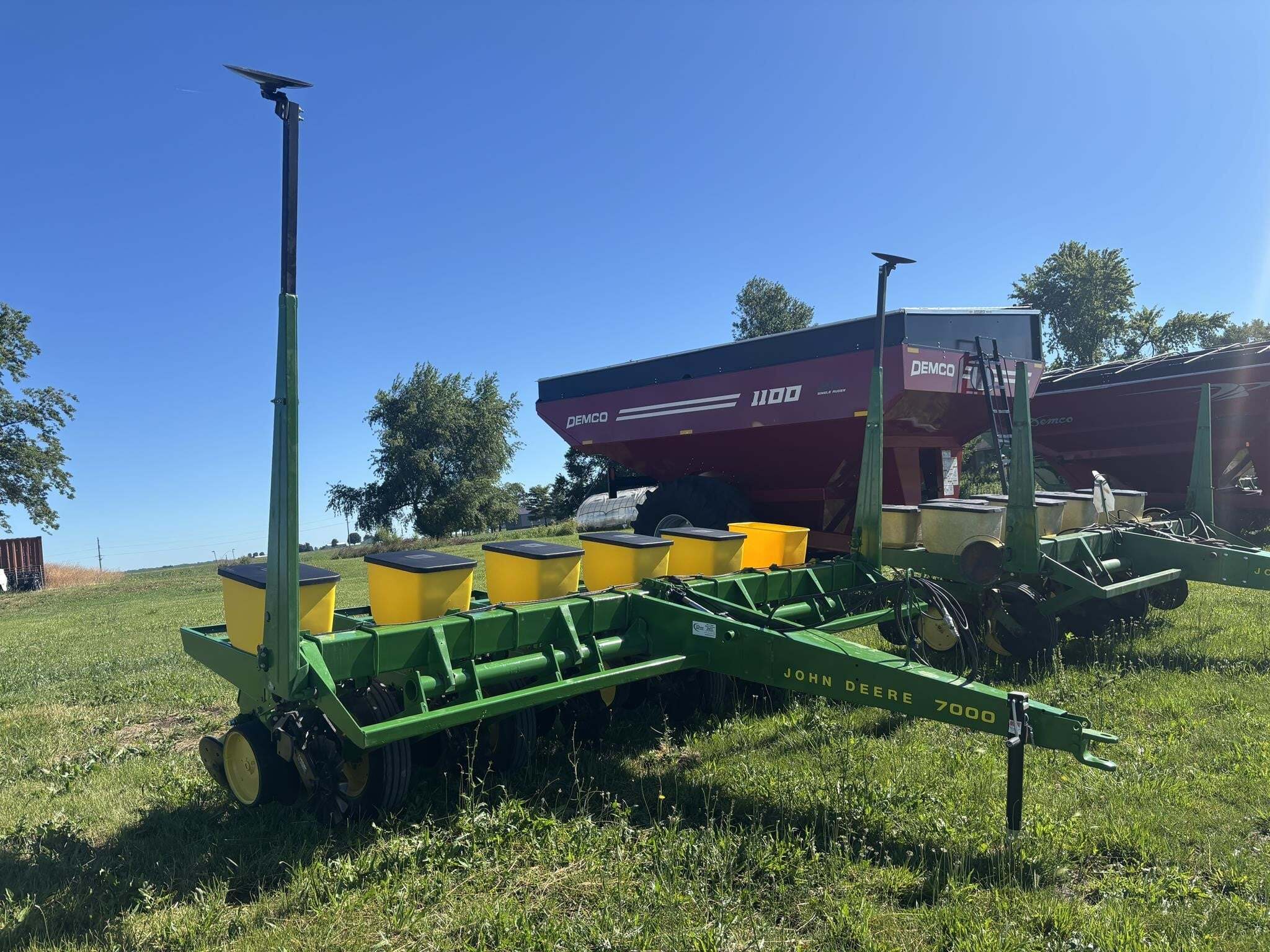  John Deere 7000 Planter