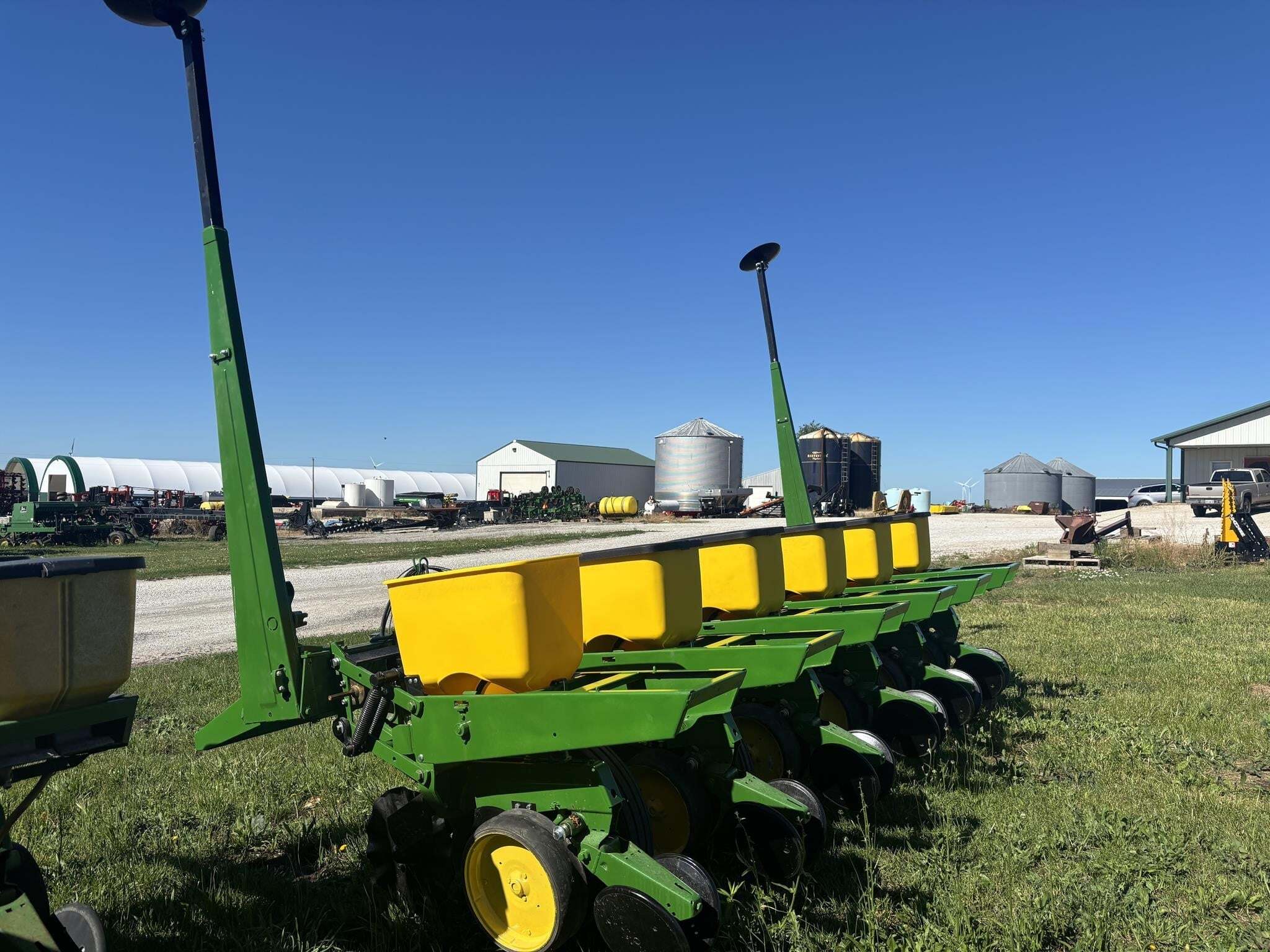  John Deere 7000 Planter