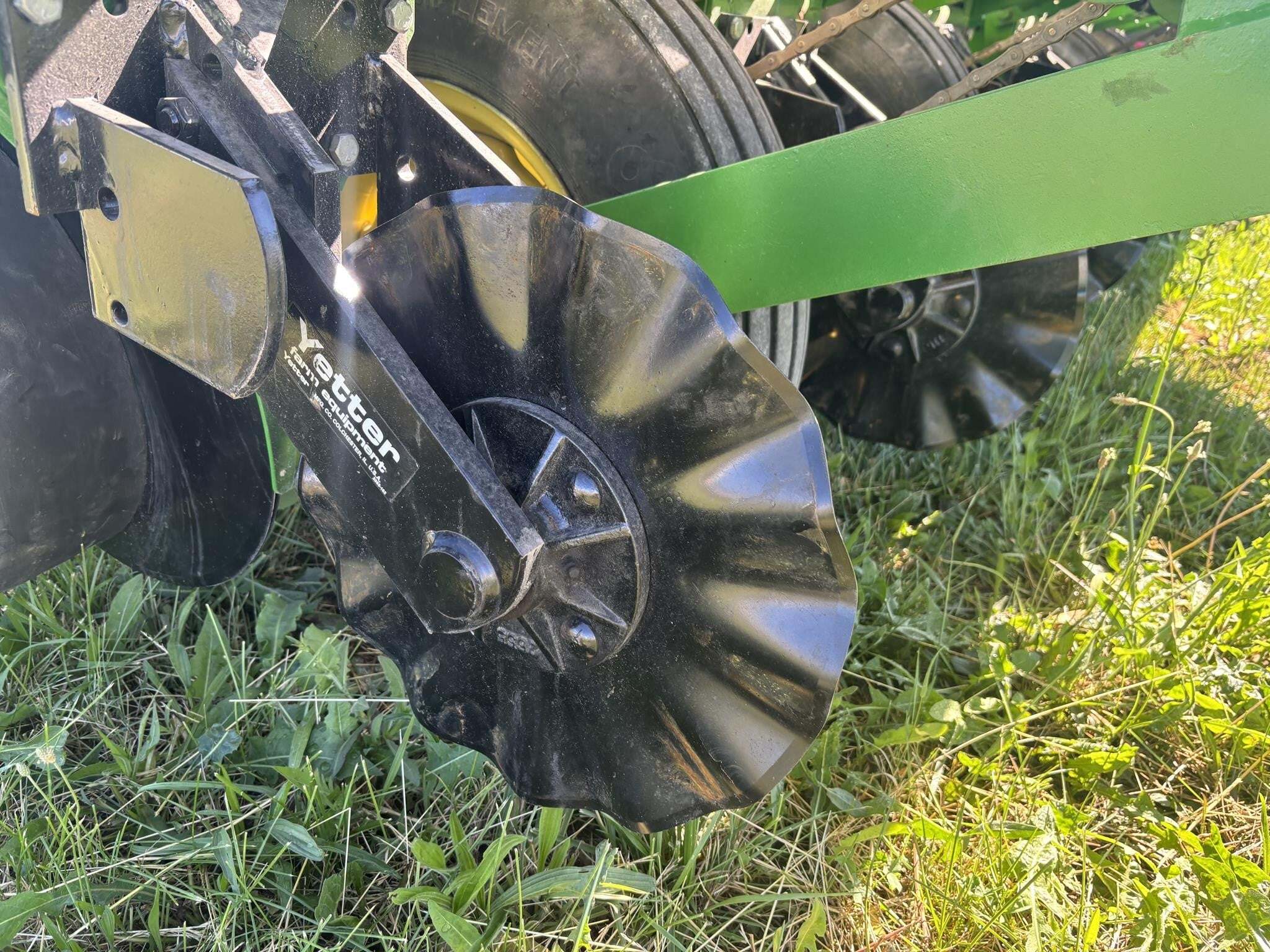  John Deere 7000 Planter