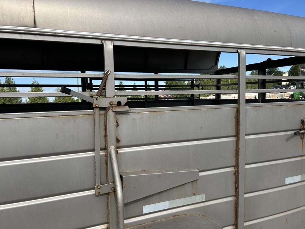 2004 WW 16' Livestock Trailer