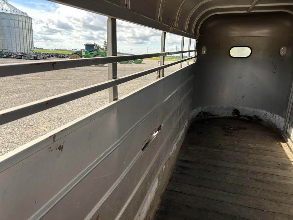 2004 WW 16' Livestock Trailer