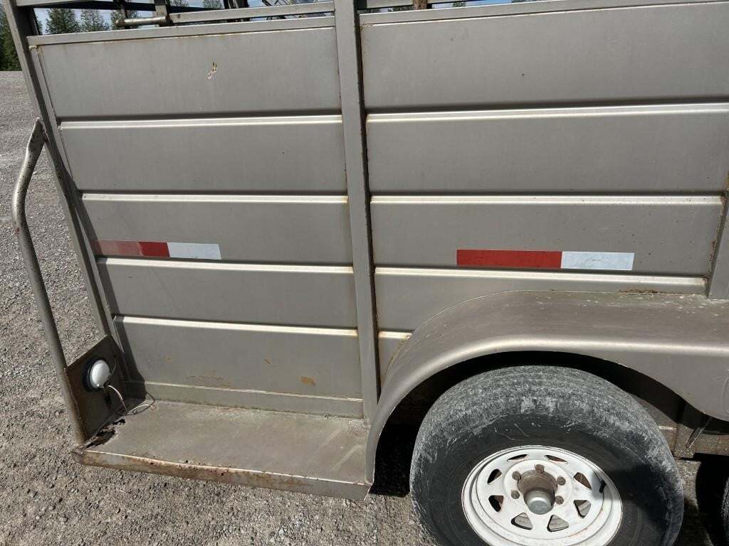 2004 WW 16' Livestock Trailer