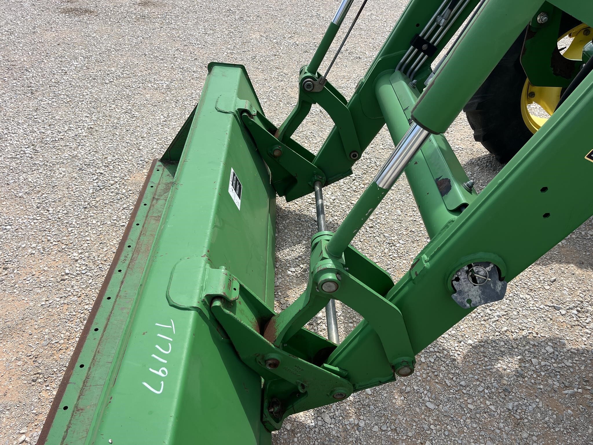 2011 John Deere 5093E Tractor