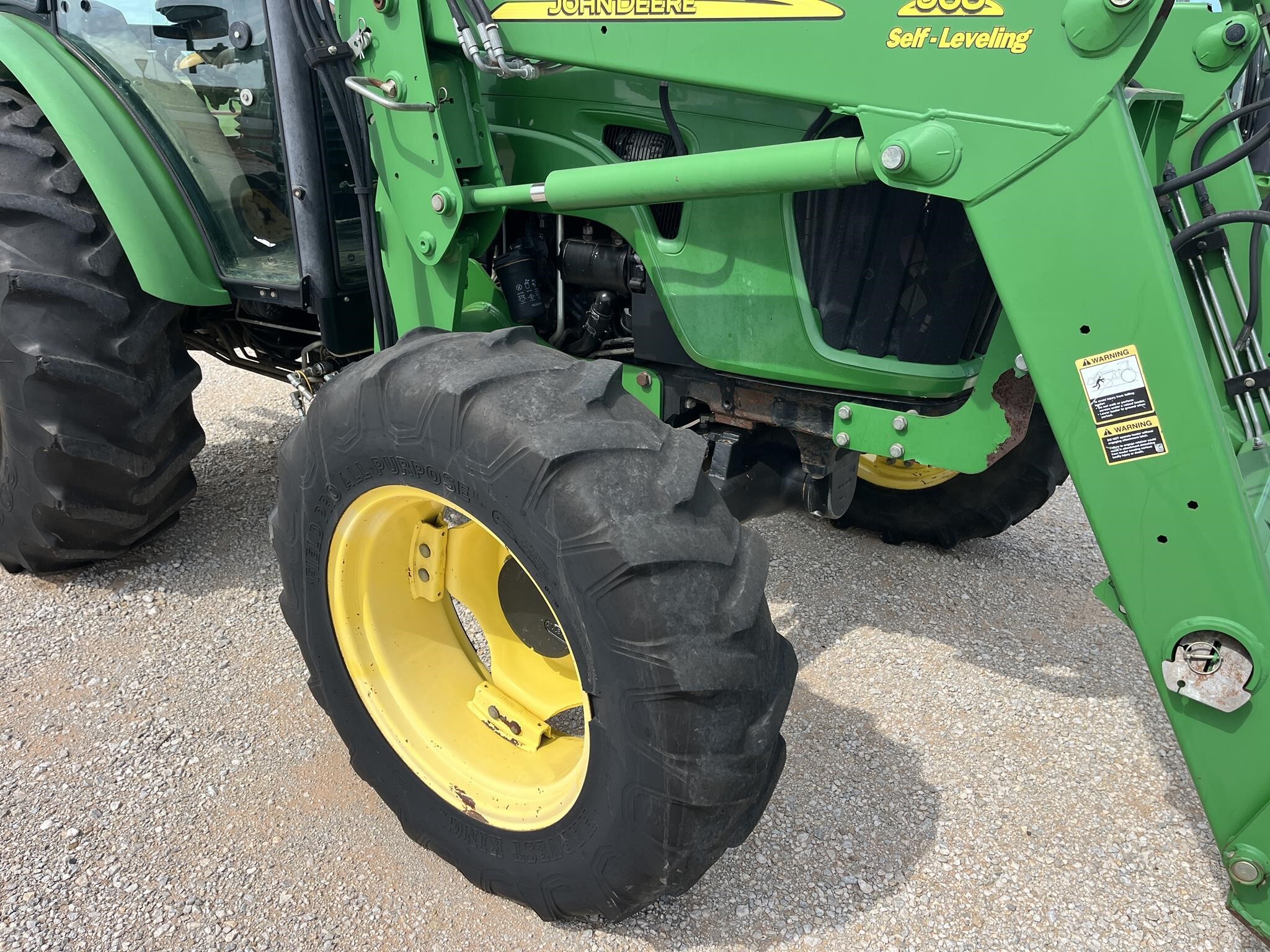 2011 John Deere 5093E Tractor