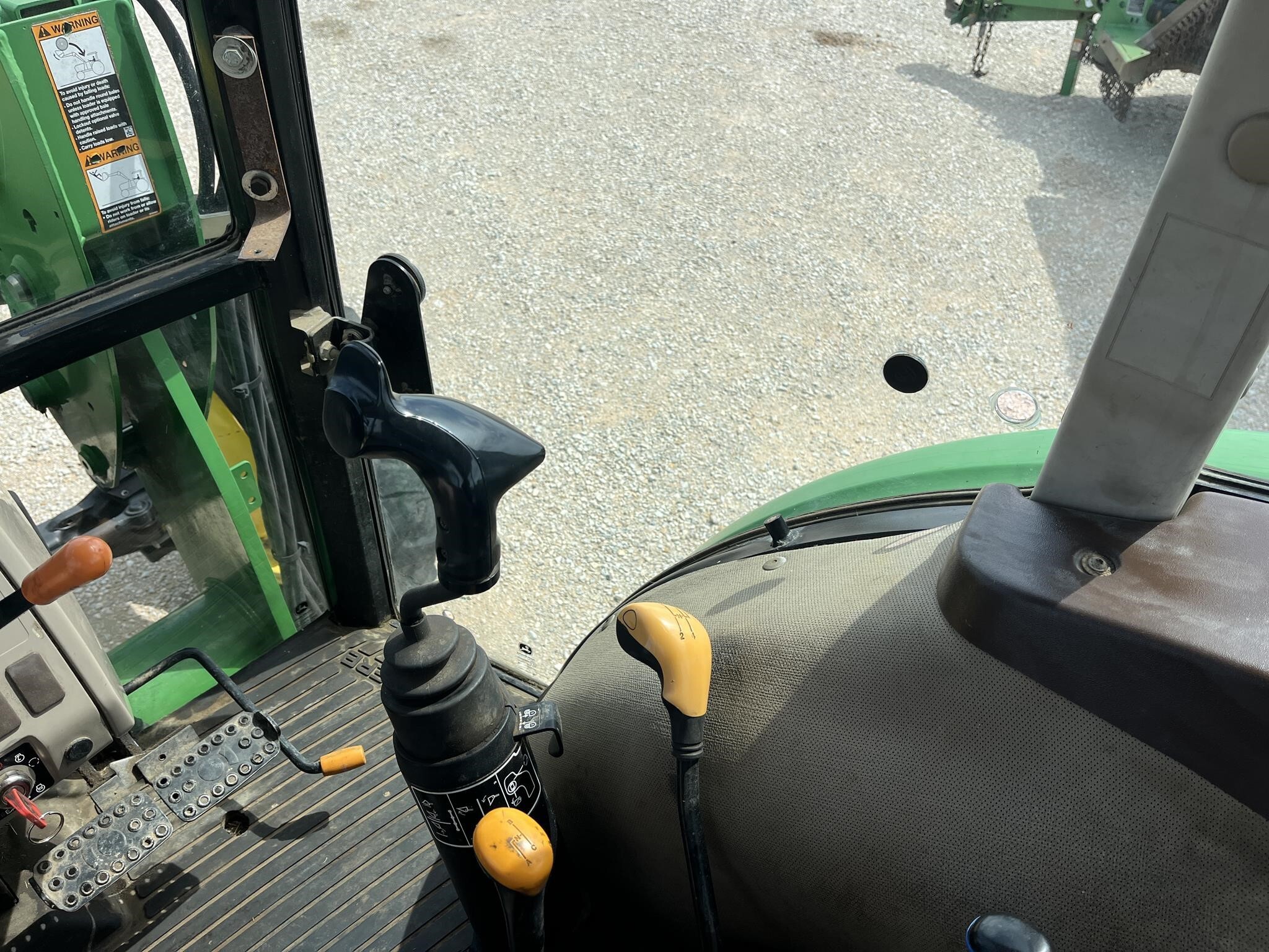 2011 John Deere 5093E Tractor