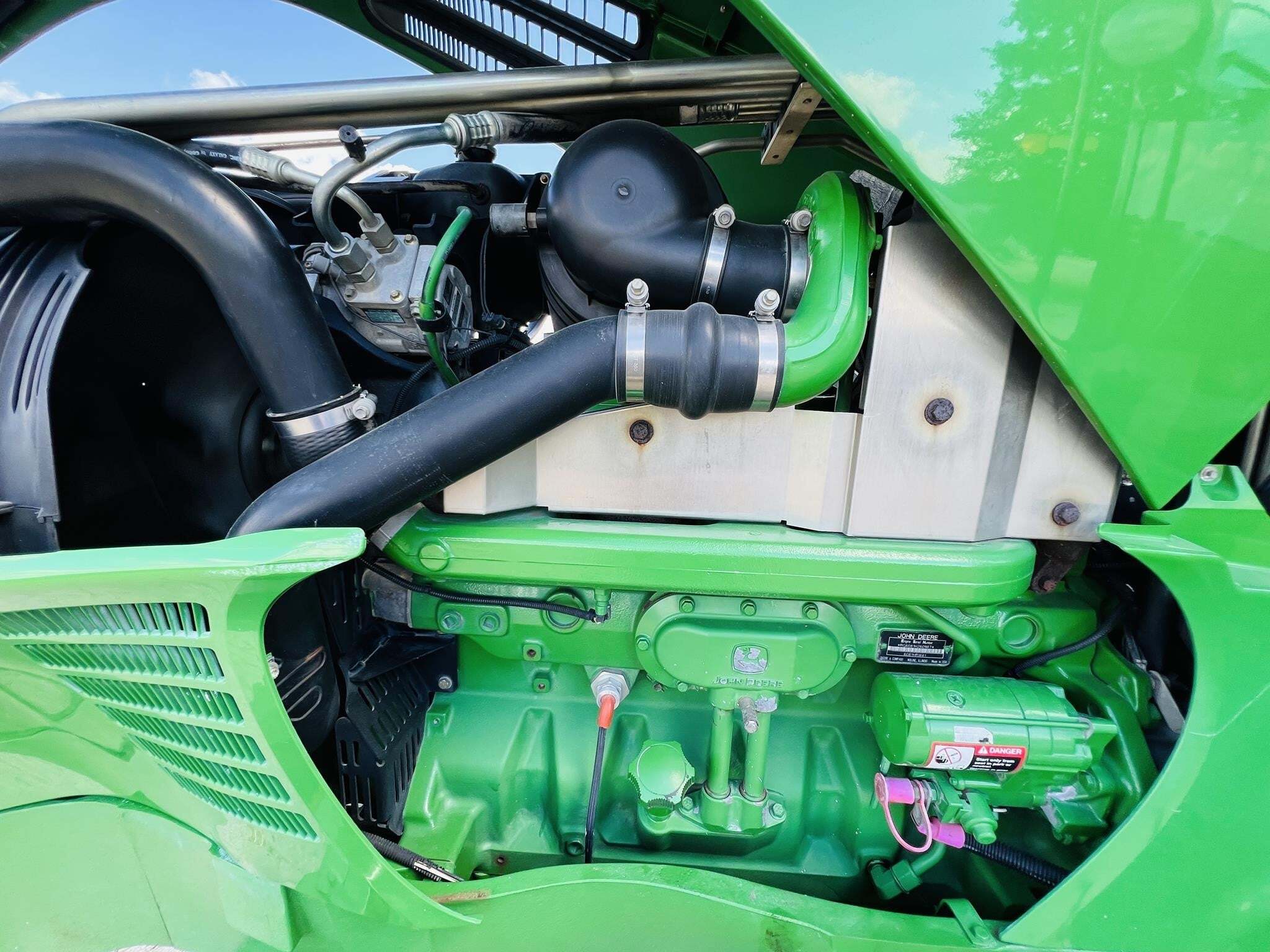 2005 John Deere 7820 Tractor