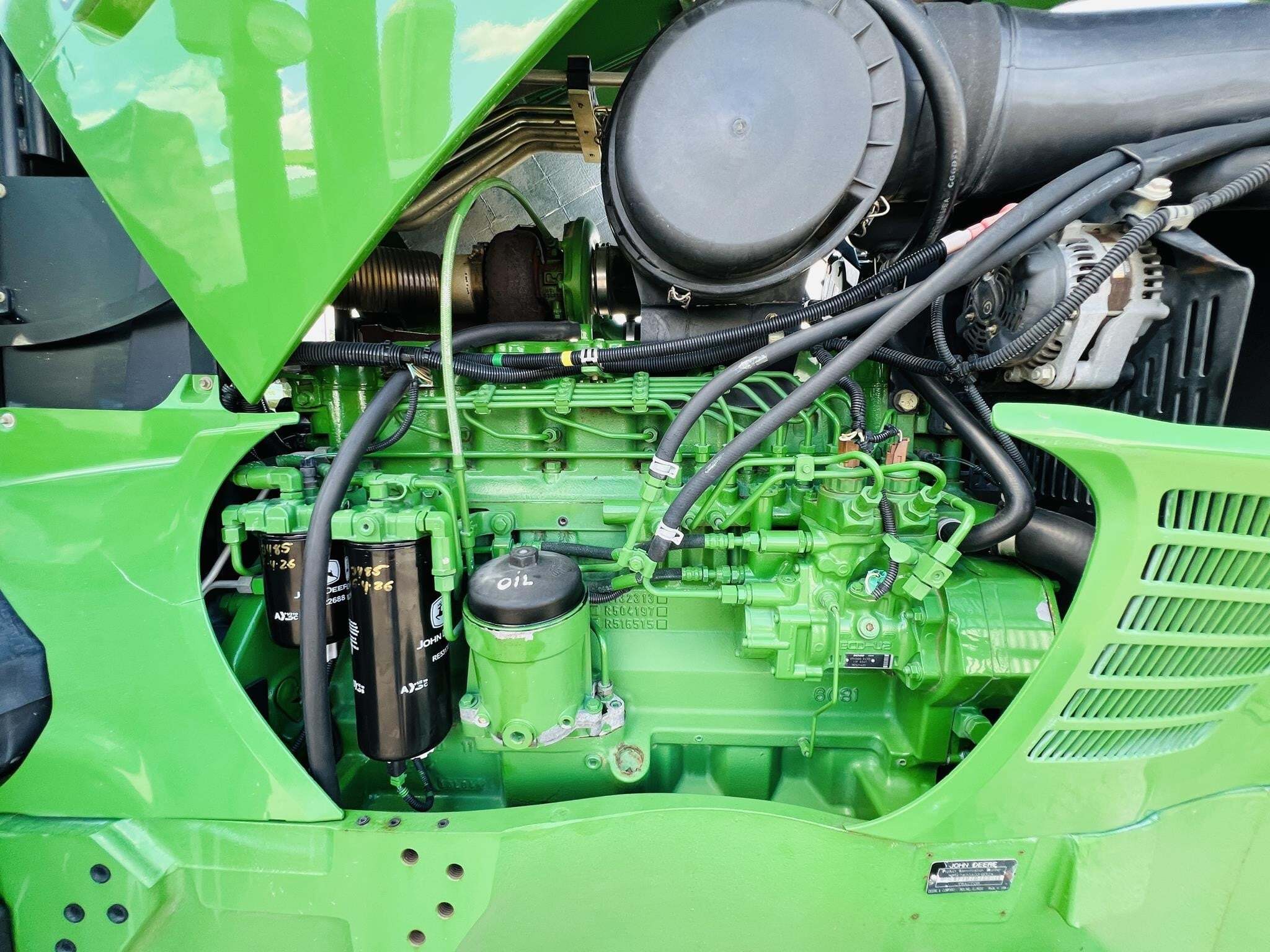 2005 John Deere 7820 Tractor
