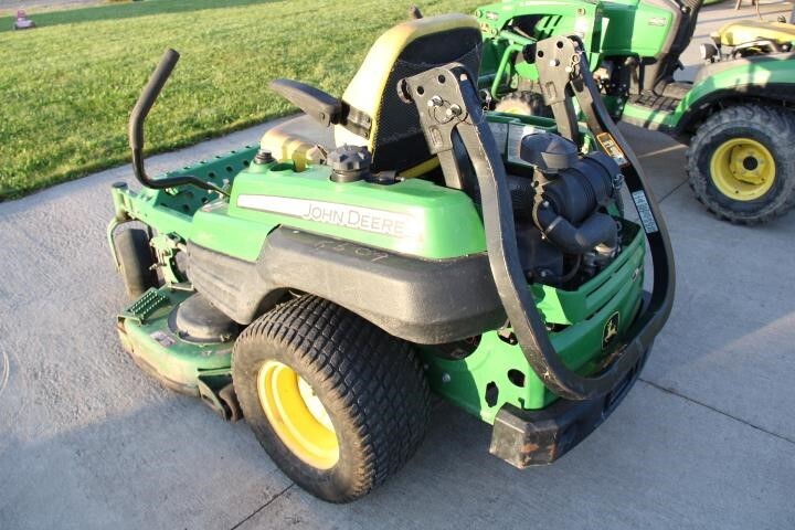 2013 John Deere Z925A Lawn Mower