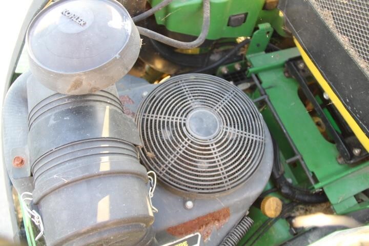 2013 John Deere Z925A Lawn Mower