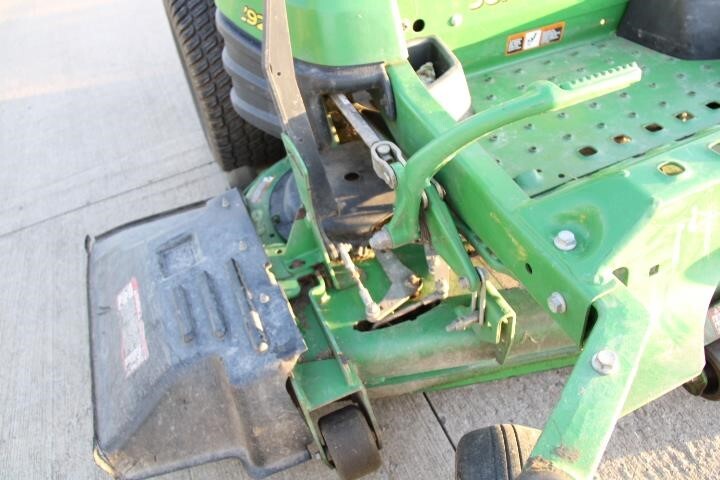 2013 John Deere Z925A Lawn Mower