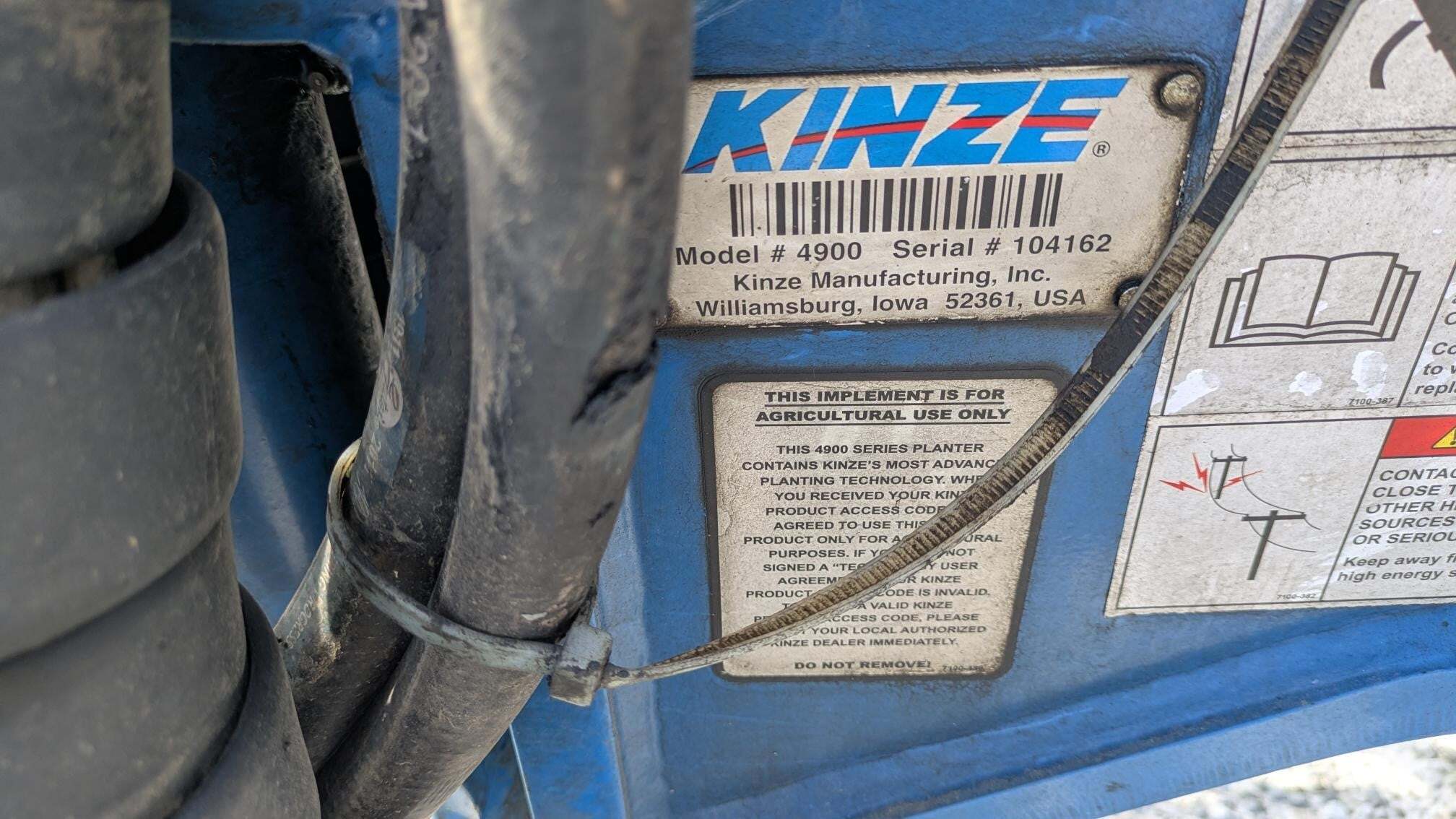 2015 Kinze 4900 Planter