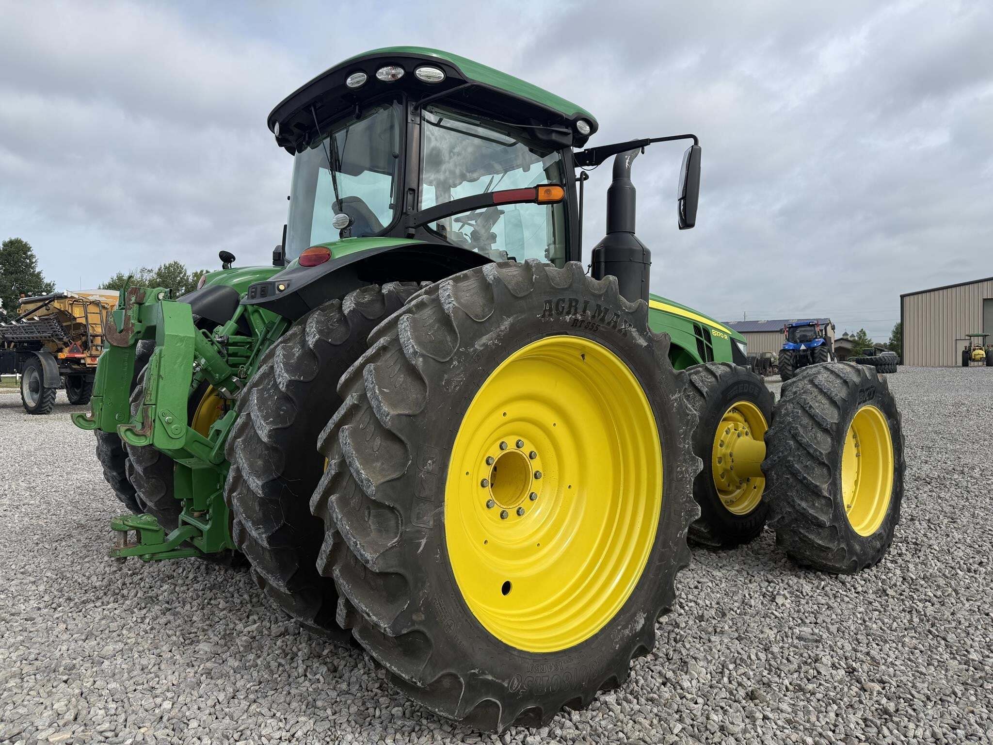 2014 John Deere 8370R Tractor