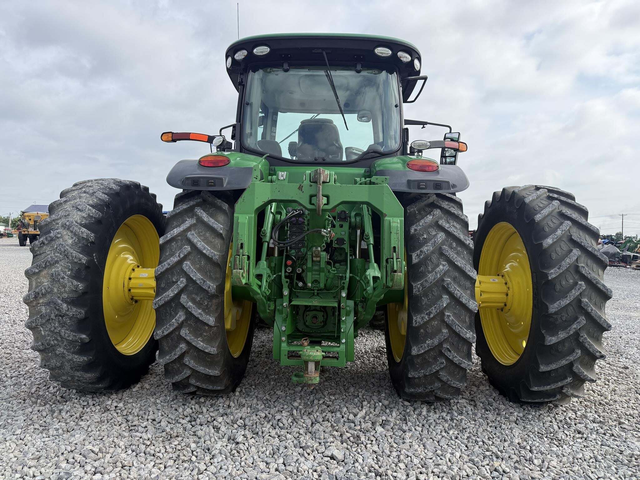 2014 John Deere 8370R Tractor