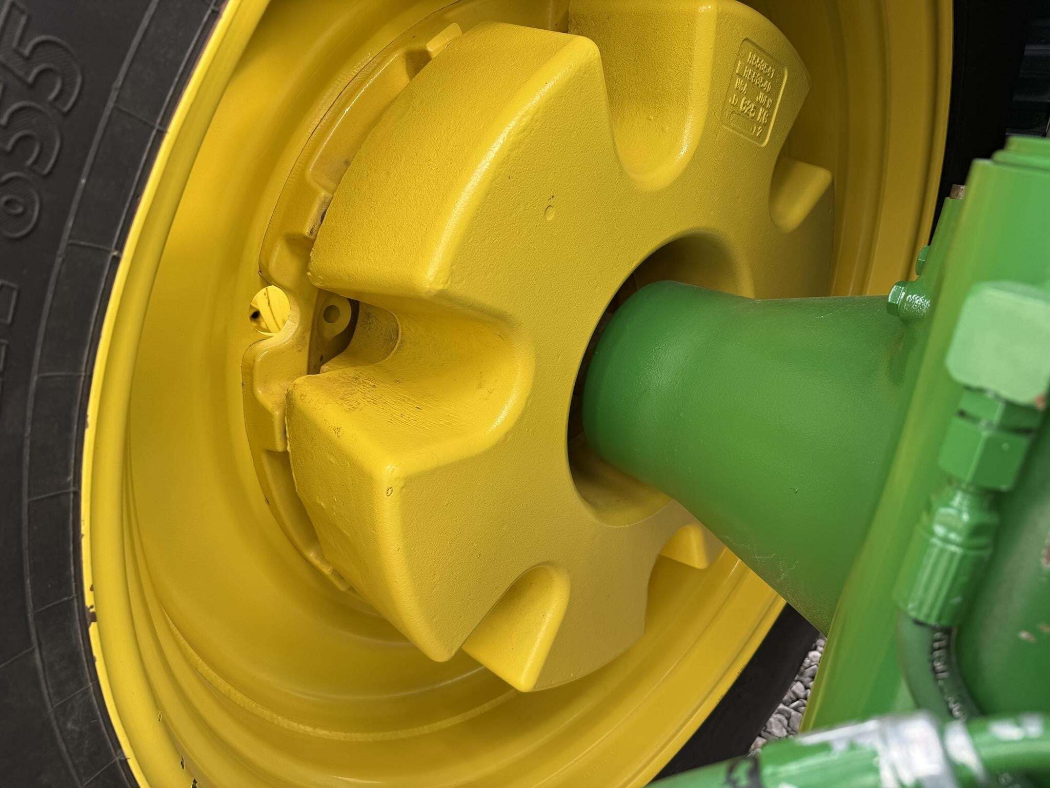 2014 John Deere 8370R Tractor