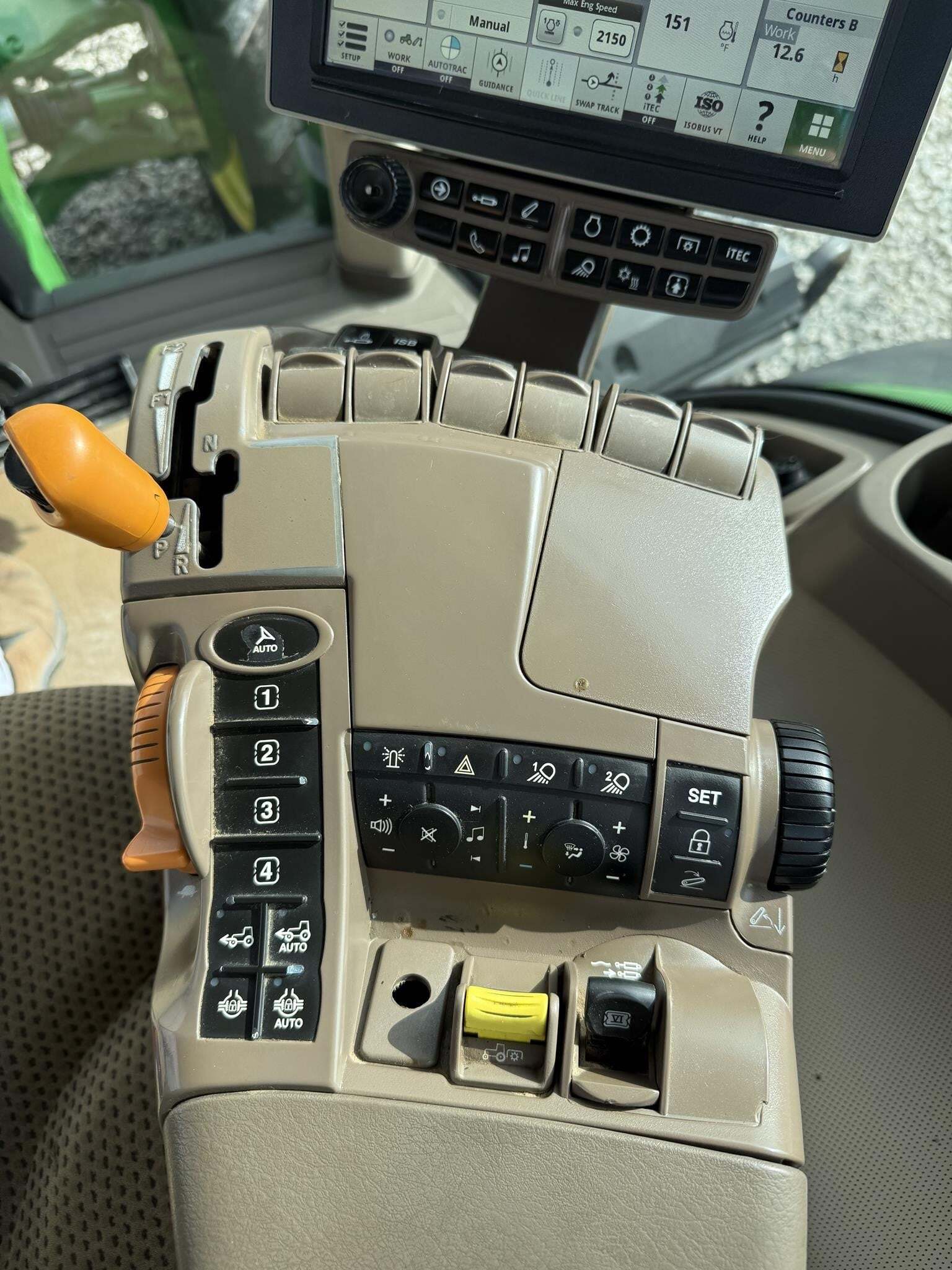 2014 John Deere 8370R Tractor