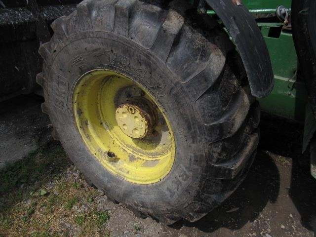 2005 John Deere 3420 Tractor