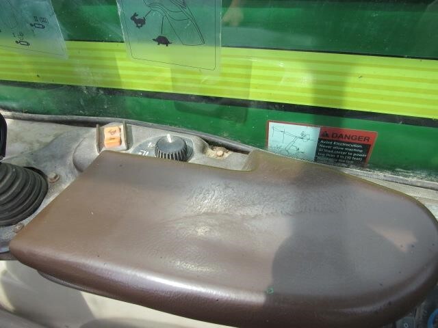 2005 John Deere 3420 Tractor