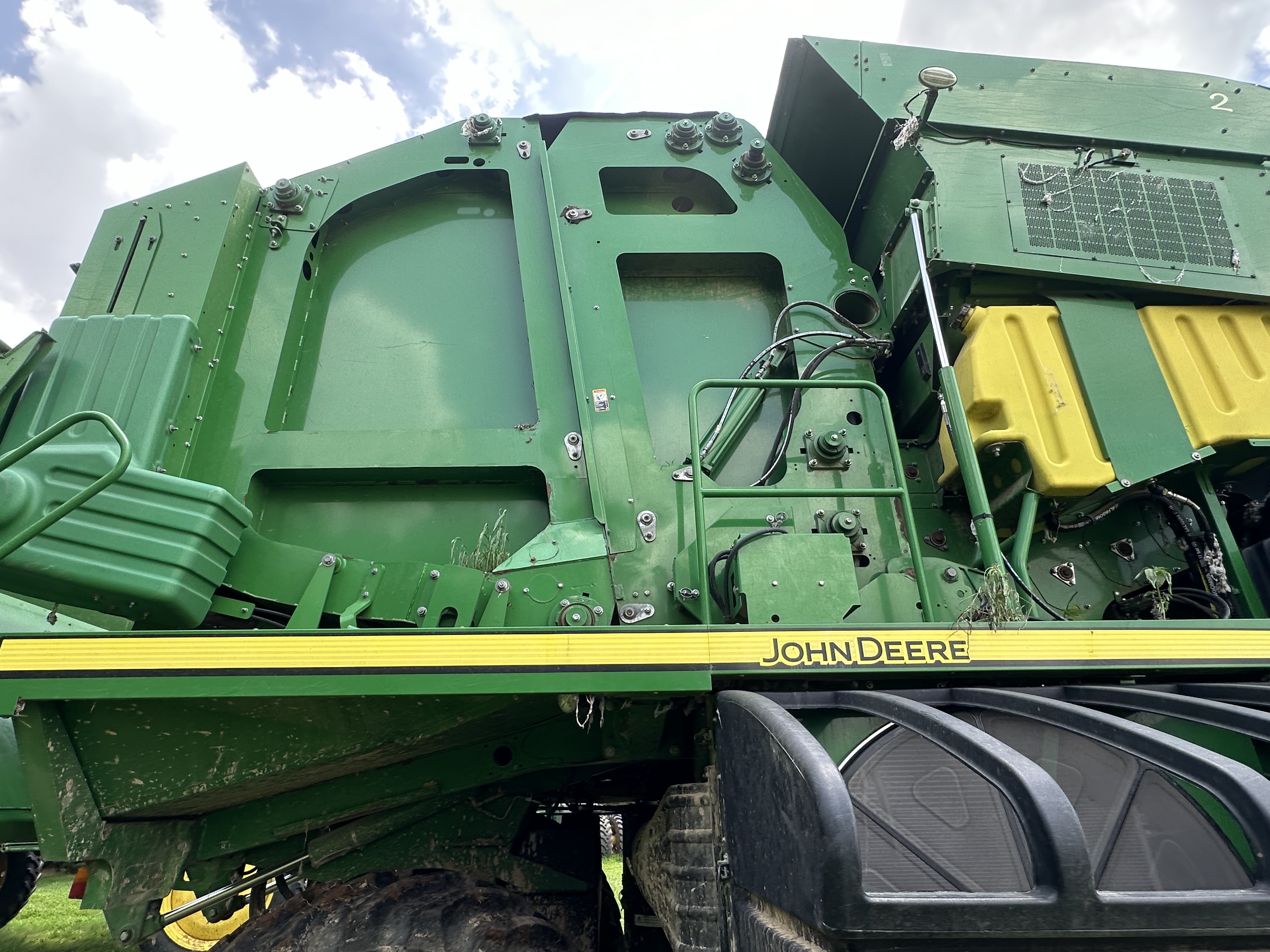 2018 John Deere CP690 Cotton Equipment