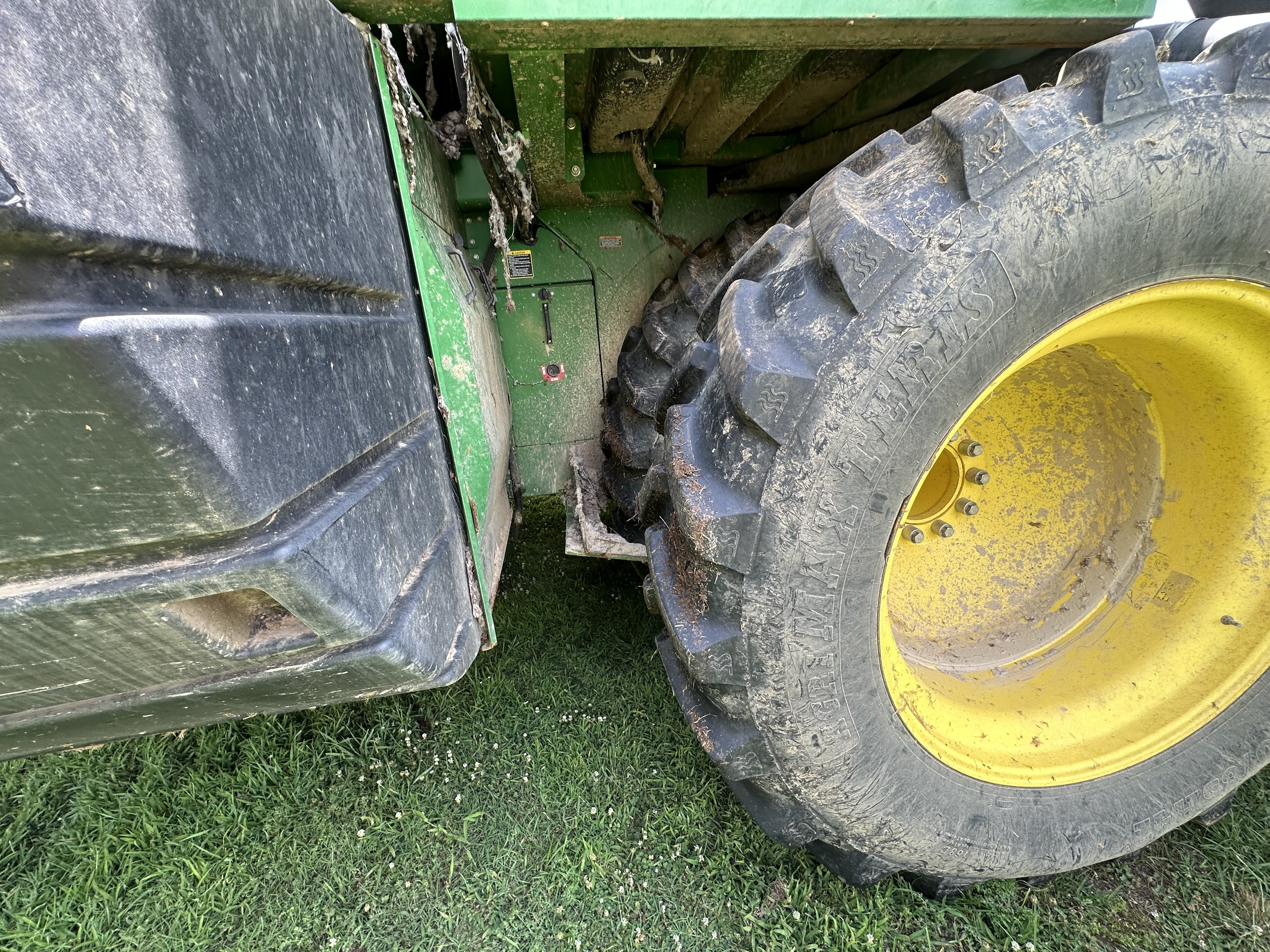2018 John Deere CP690 Cotton Equipment