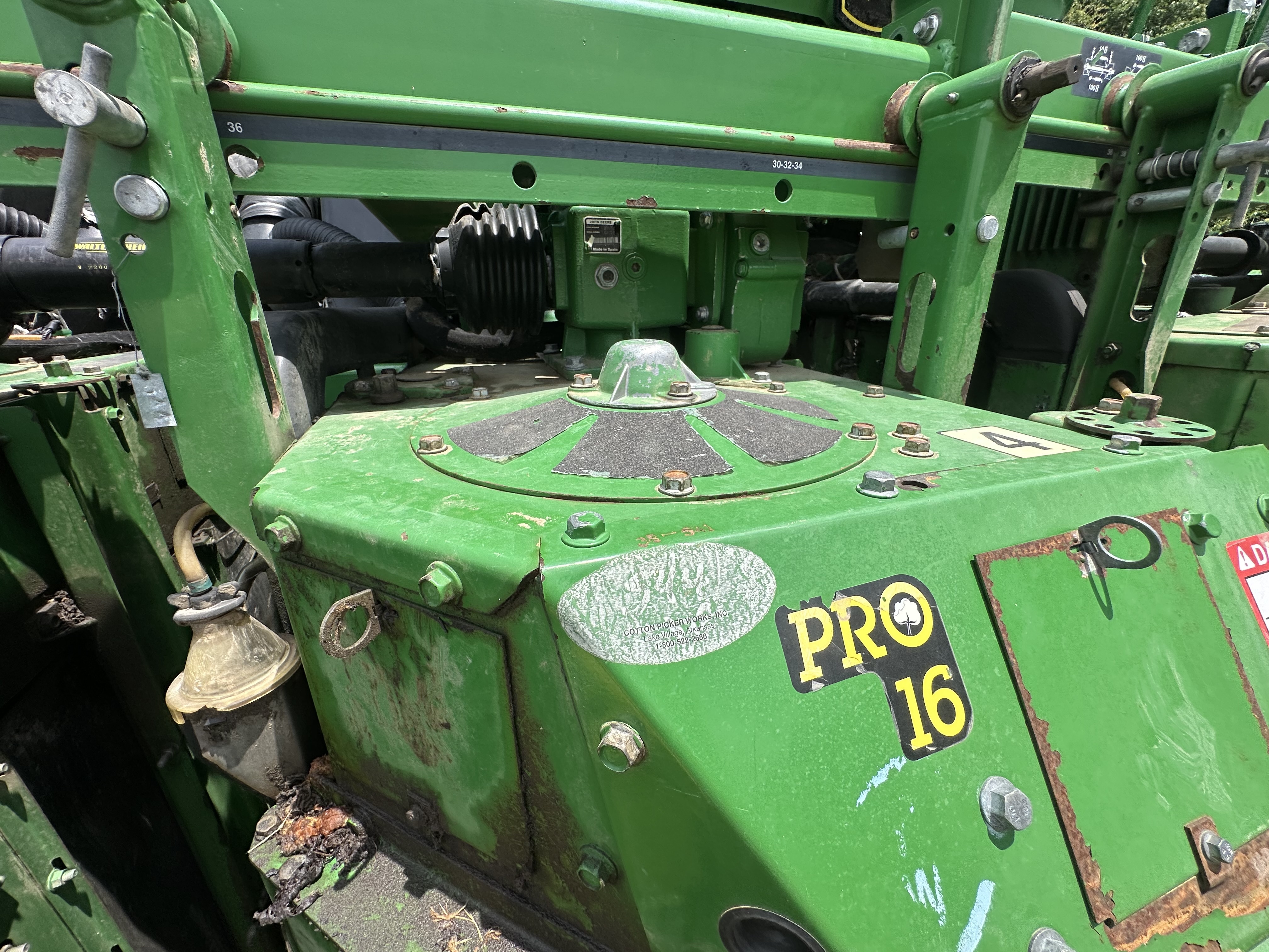 2018 John Deere CP690 Cotton Equipment